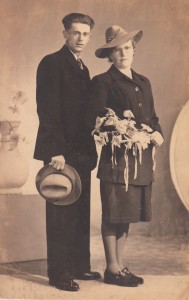 Weegen, Michiel van der & Elisabeth Helmons (trouwfoto 1947)